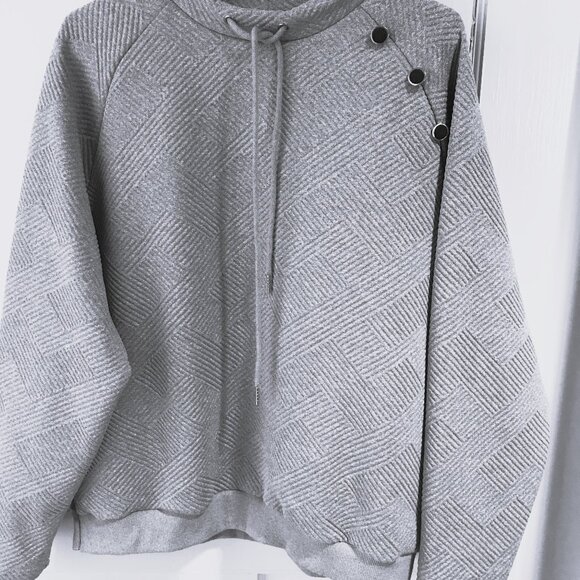 NWOT  2XL Textured  TOP  MOck neck Raglan sleeves - Picture 2 of 2